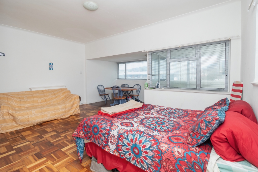 1 Bedroom Property for Sale in Constantia Western Cape